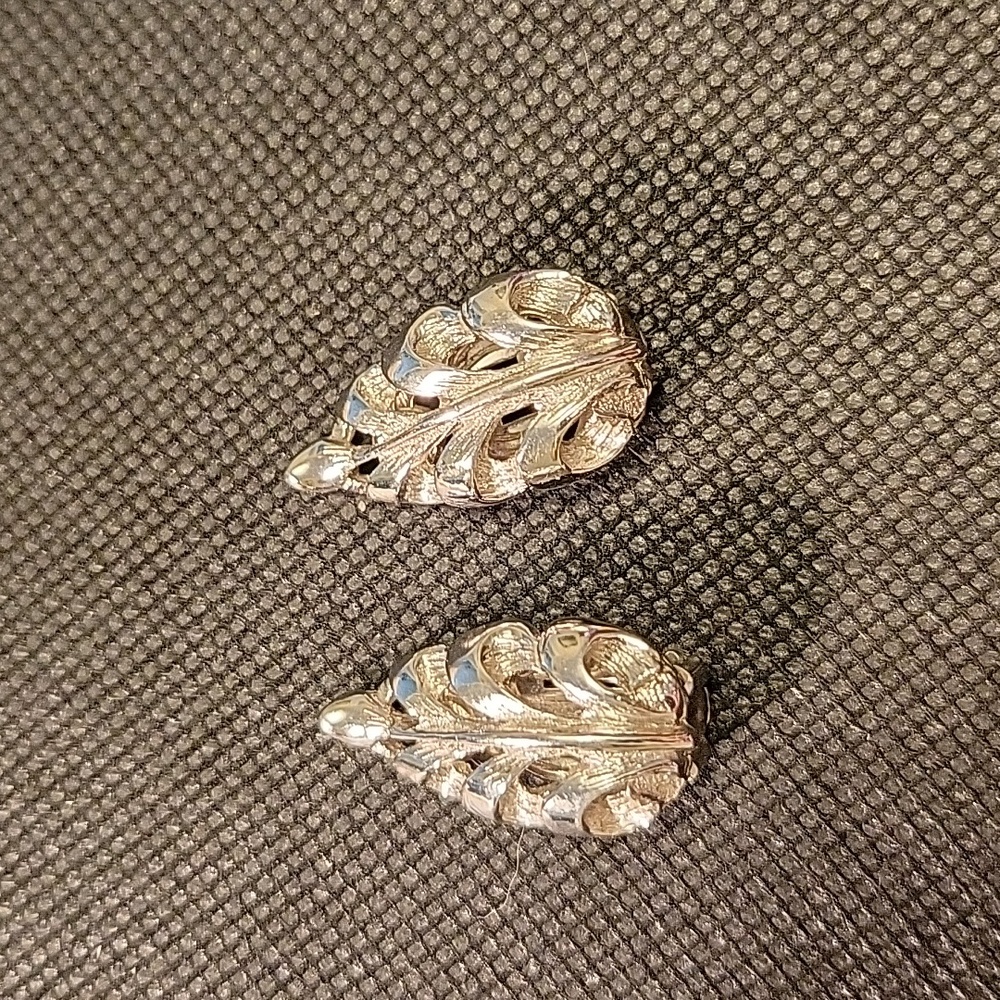 Judy Lee clip earrings